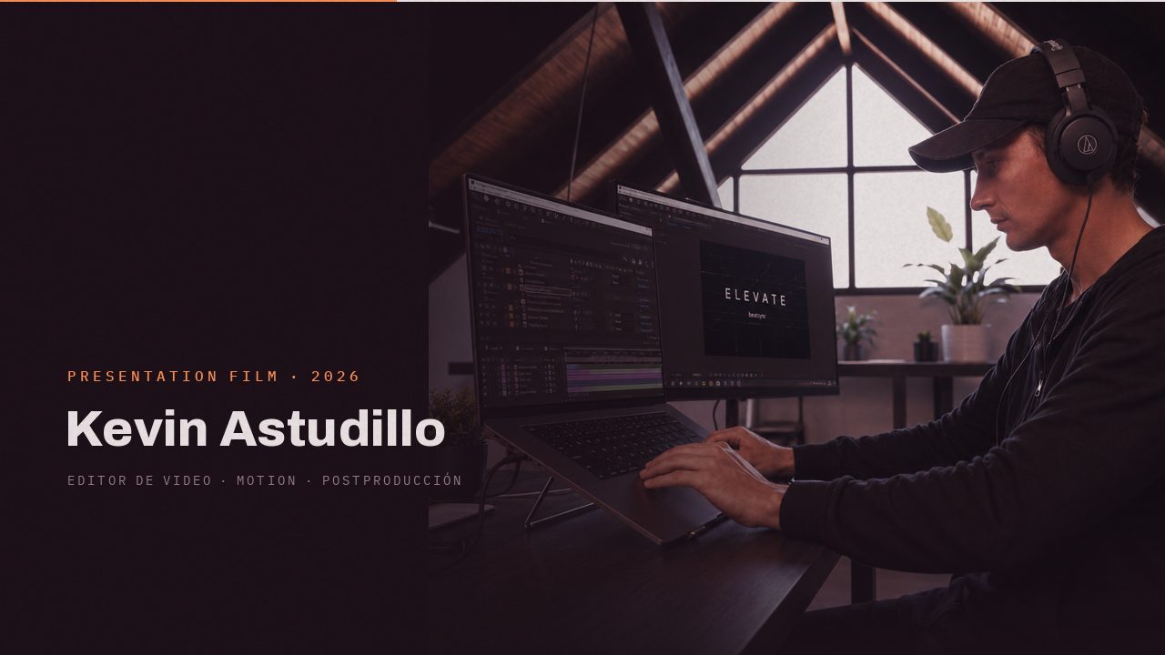 Kevin Astudillo editando en su estación de trabajo